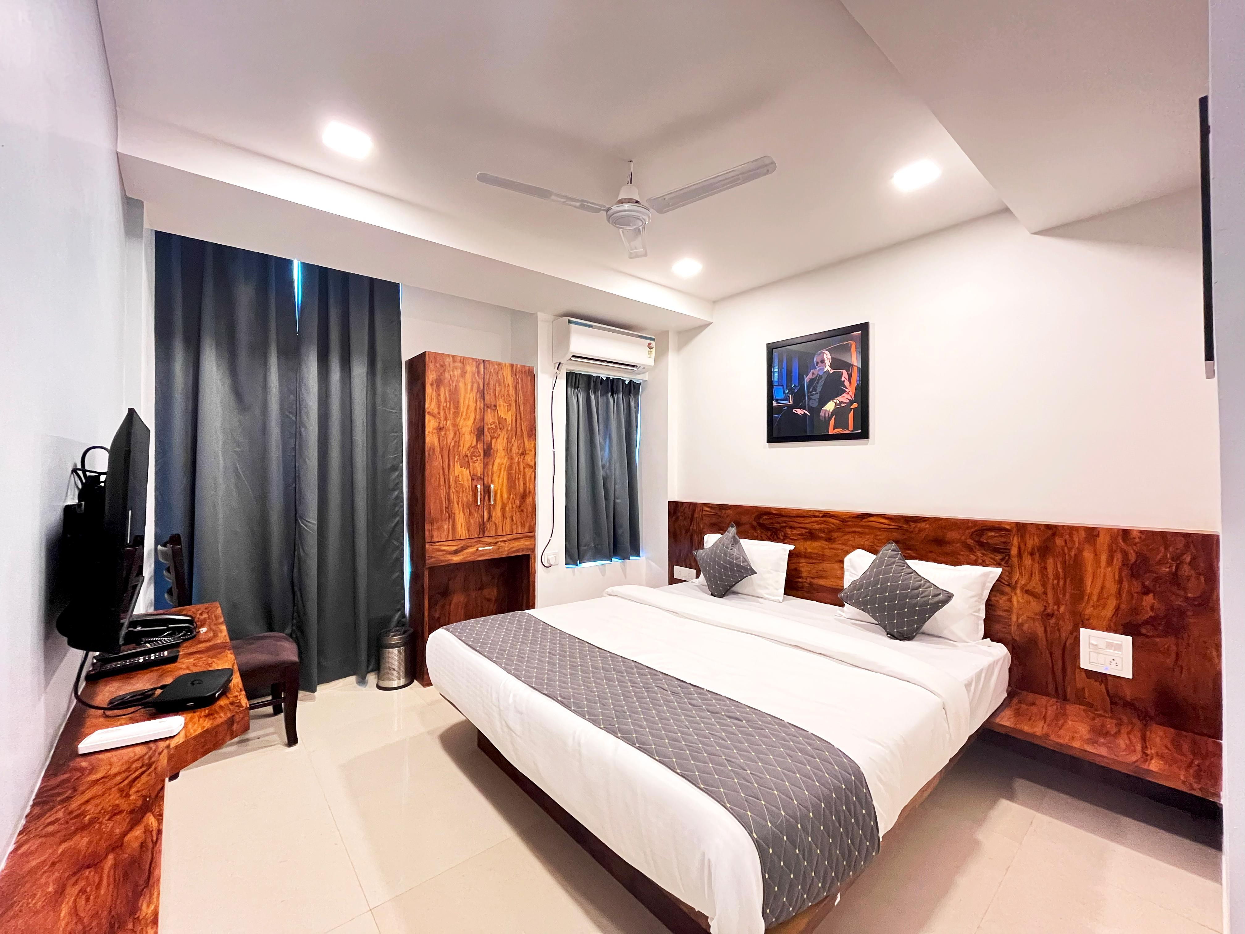 Narcos - WhatsApp Image 2025-04-07 at 9.23.10 PM